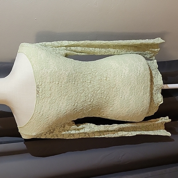 Stretch Lace Long Sleeve Top - Picture 4 of 7